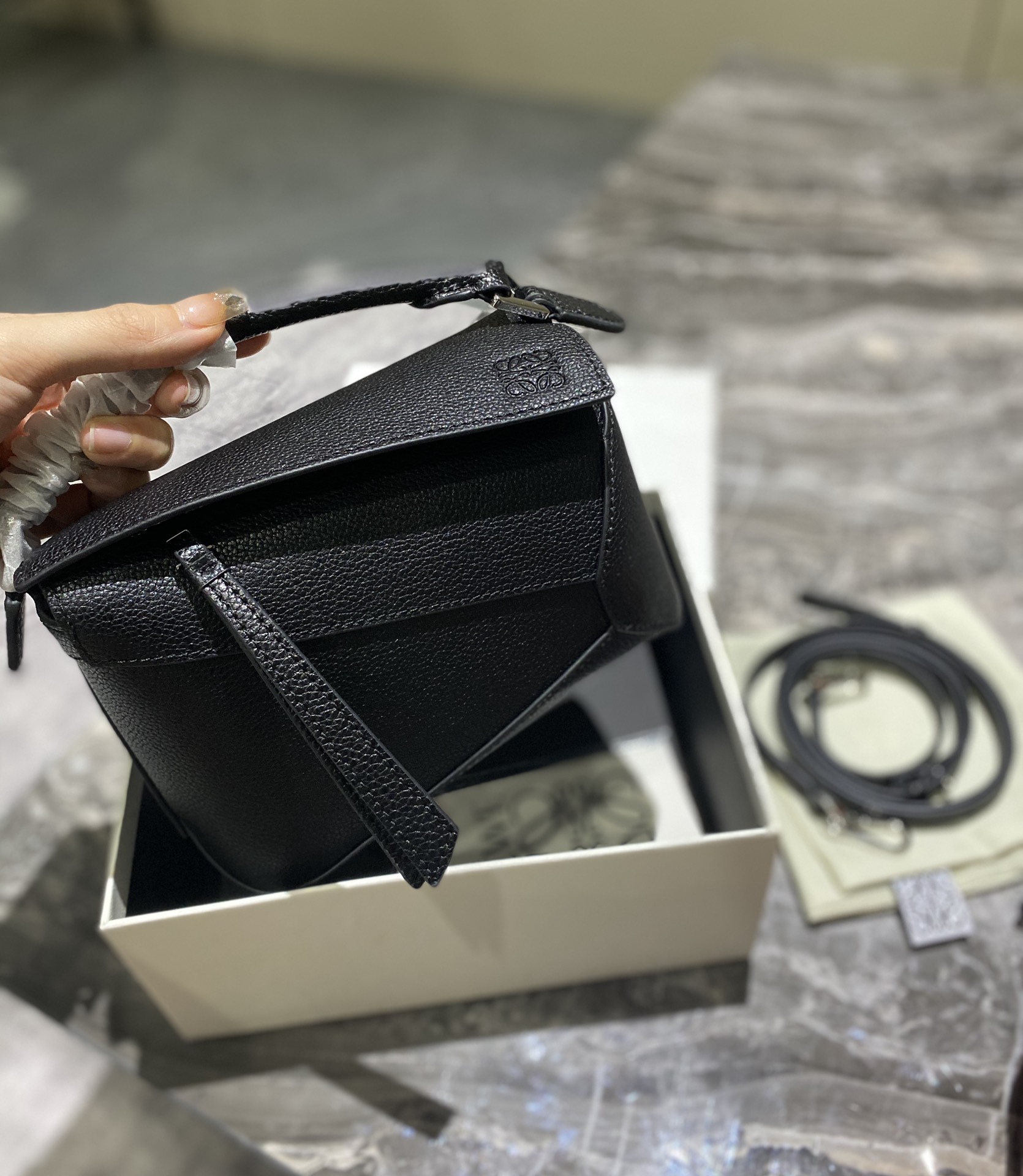 LOEWE-PUZZLE-Mini