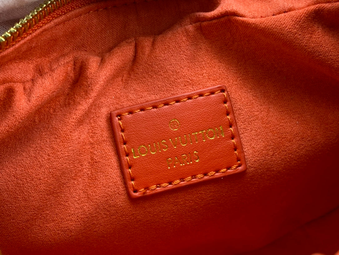 Louis Vuitton Loop Baguette Bag Red 23Cm M22594