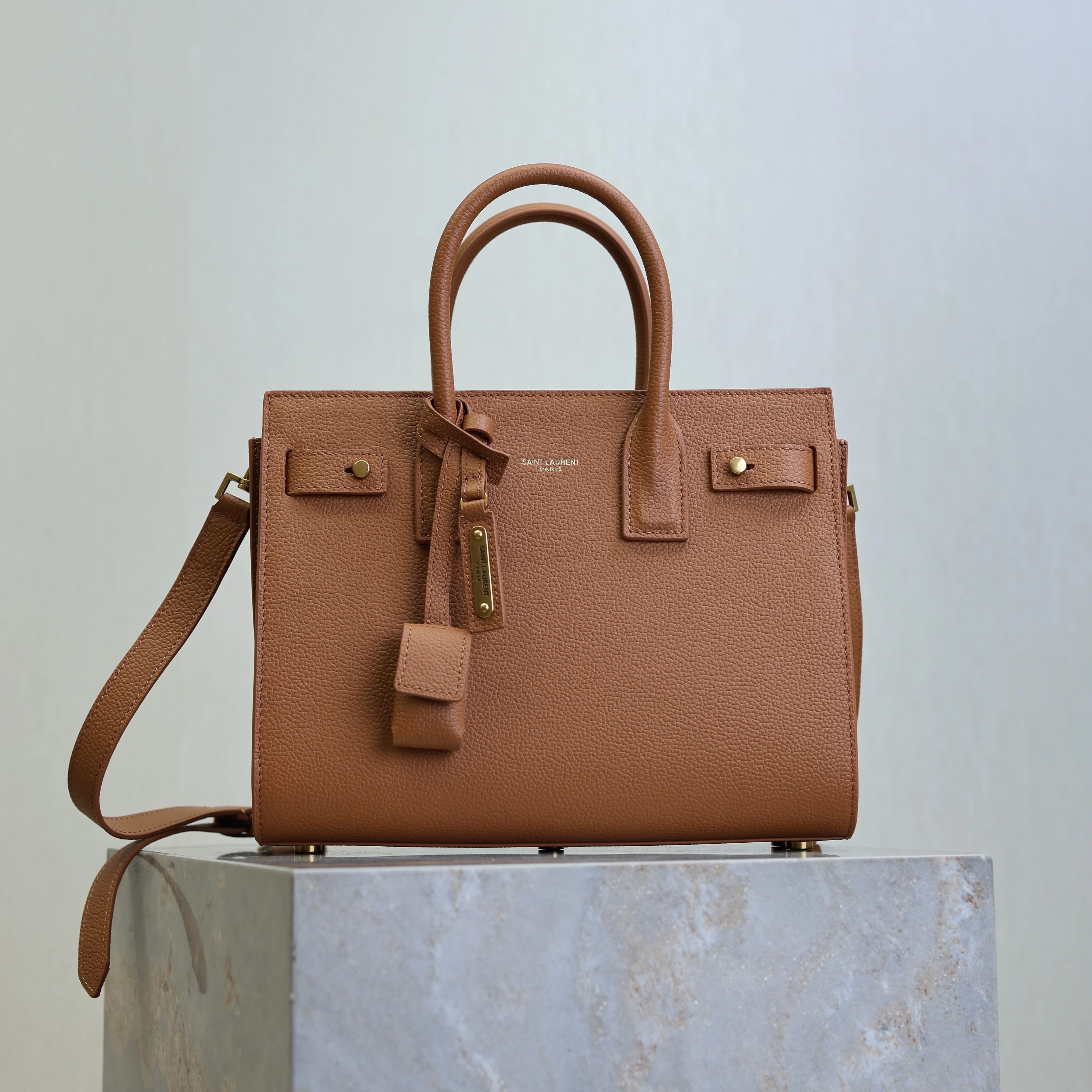 Sac De Jour Nano 26cm Brown Grain Cowhide GHW