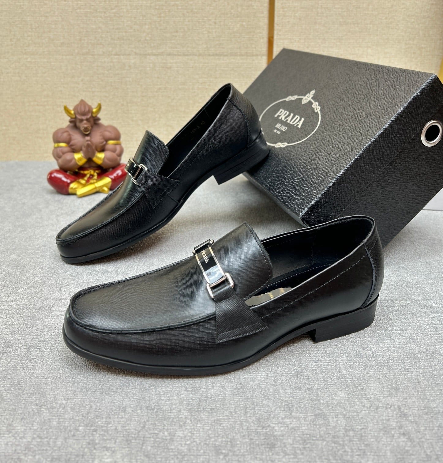 Prada Leather Brushed Plate Bit Logo Black 2Dc215 053 F0002 F G000