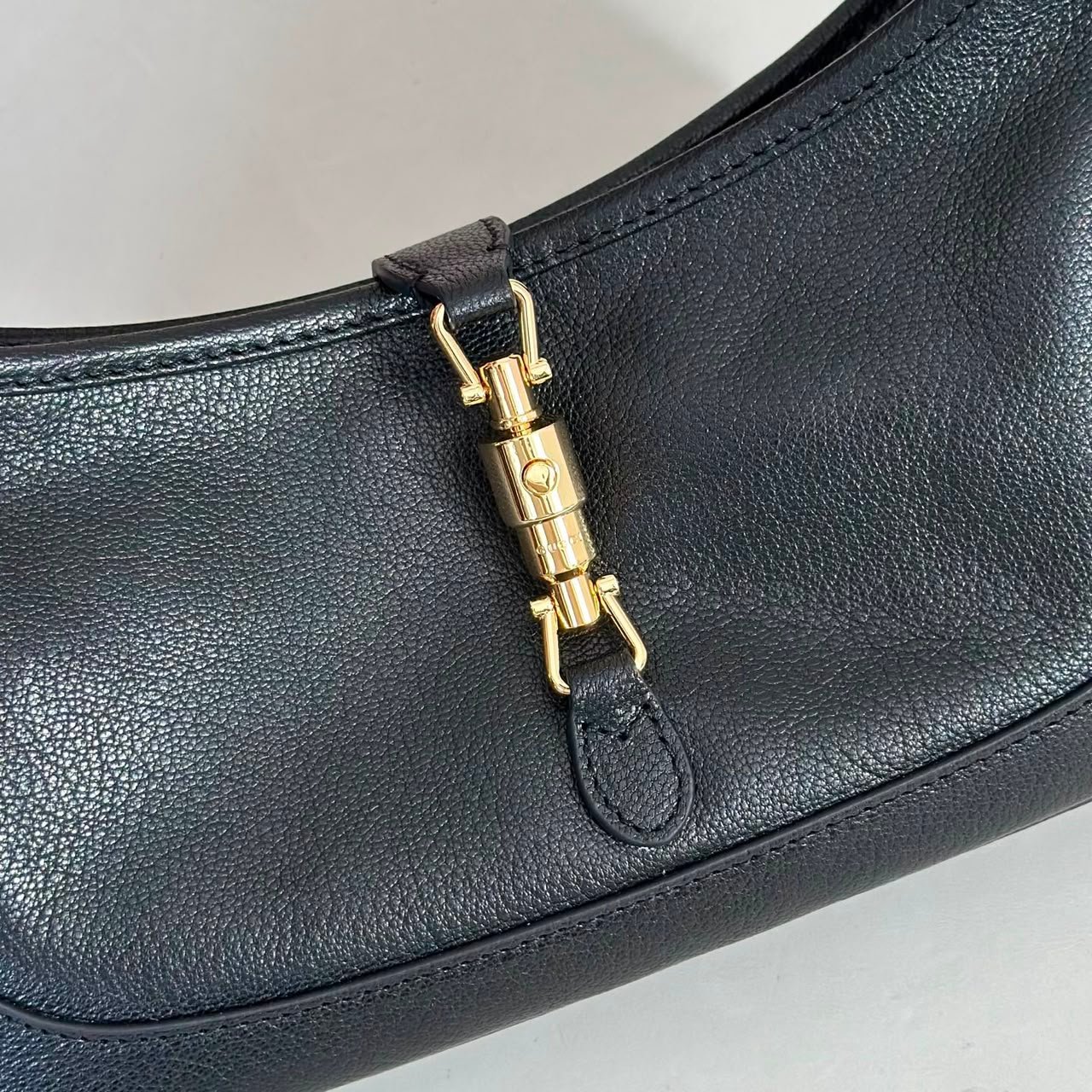 Gucci Jackie Slim Medium Shoulder Bag 28cm/11in Black Leather ‎863137