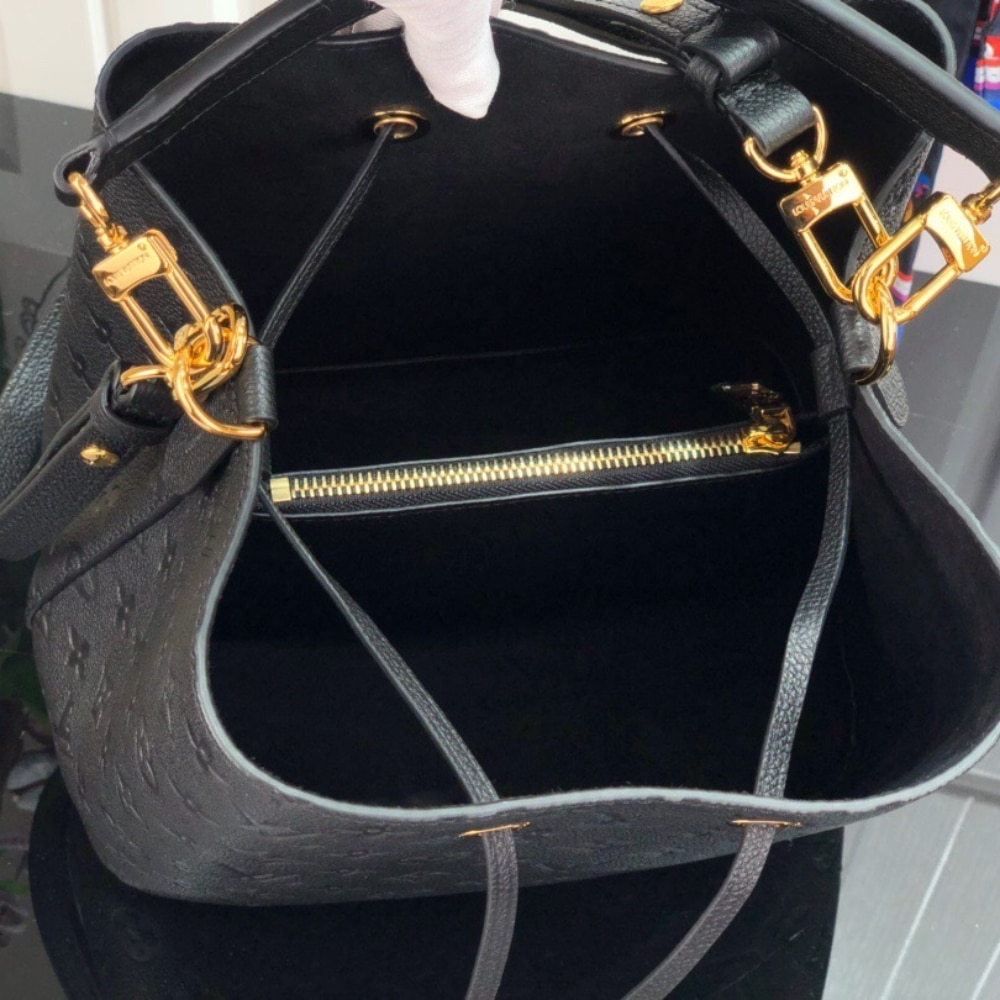 Louis Vuitton Néonoé MM Bucket Black 26Cm M45256