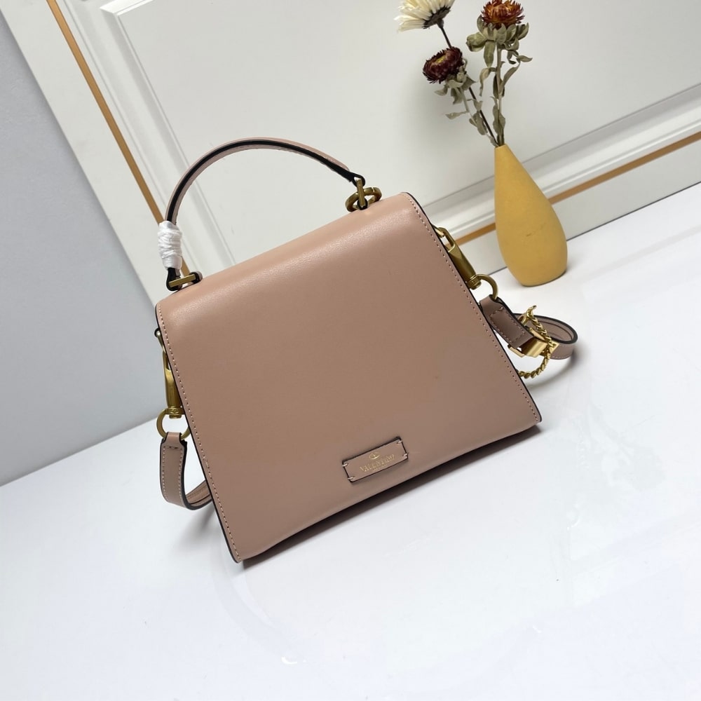 Valentino Garavani Small Vsling Wicker Handbag Pink 22Cm