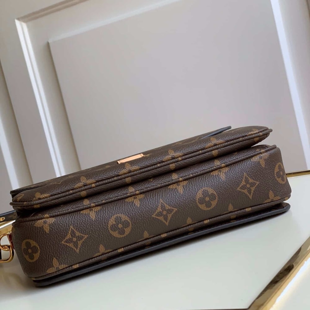 Louis Vuitton Pochette Métis Monogram Canvas Satchel Brown 25cm M44875