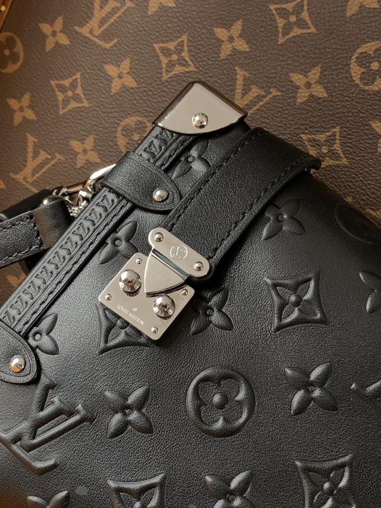 Louis Vuitton Side Trunk MM Black 23.5/9.3in M14572