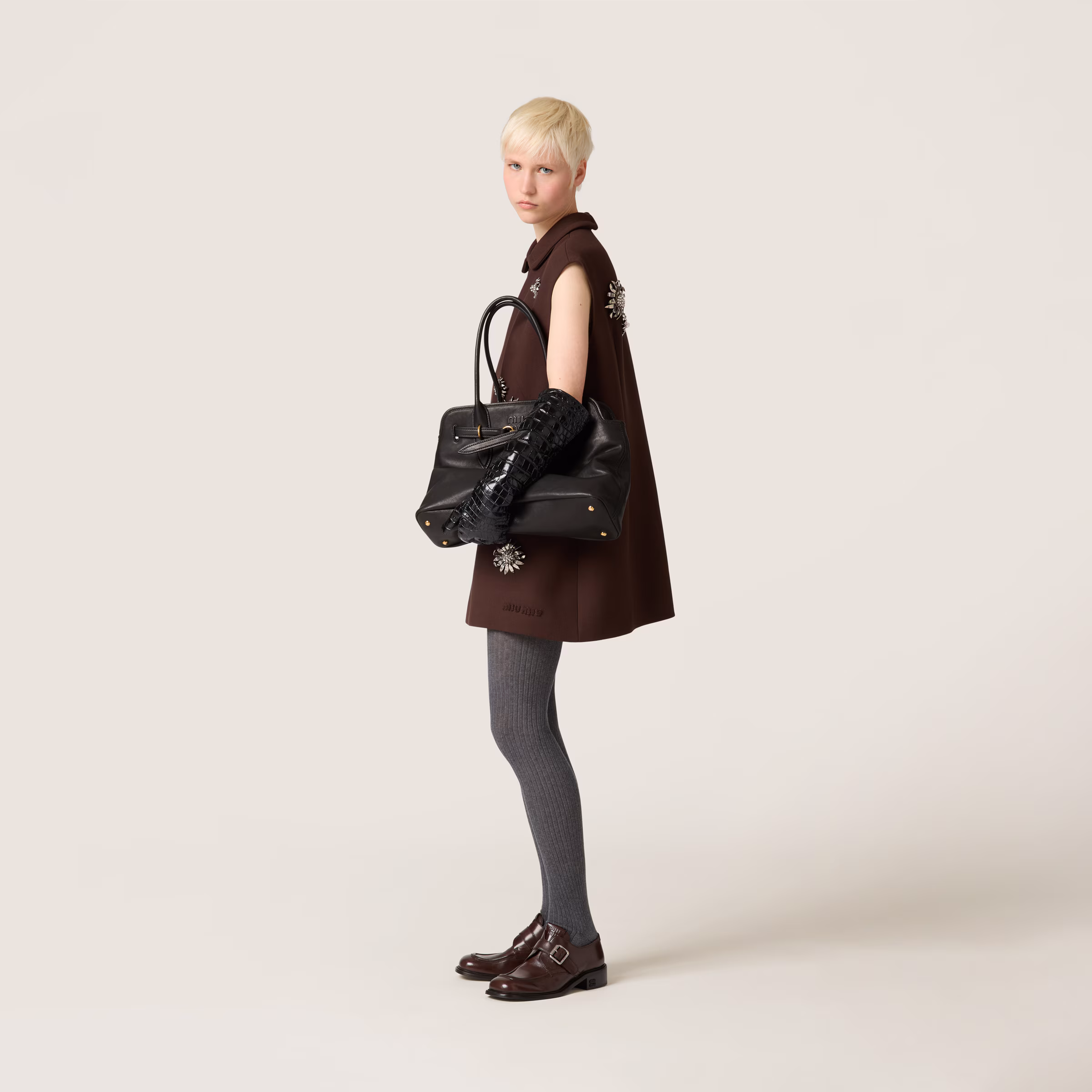 Miu Miu Aventure leather tote bag-Black