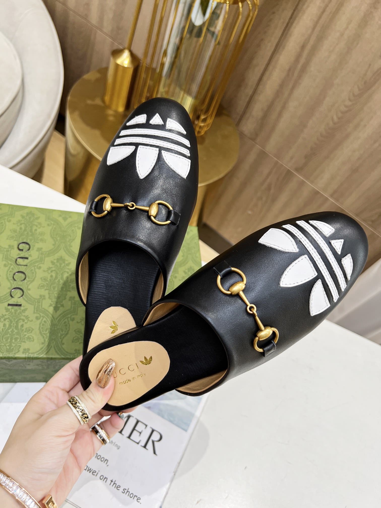 Gucci X Adidas Women’S Trefoil Slipper Leather Black