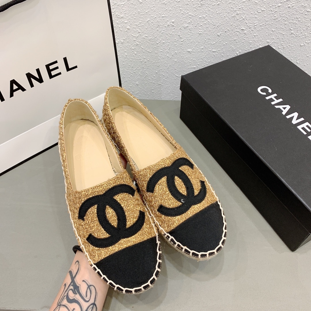 Chanel Cc Espadrilles Tweed Slip On Crinkled Beige