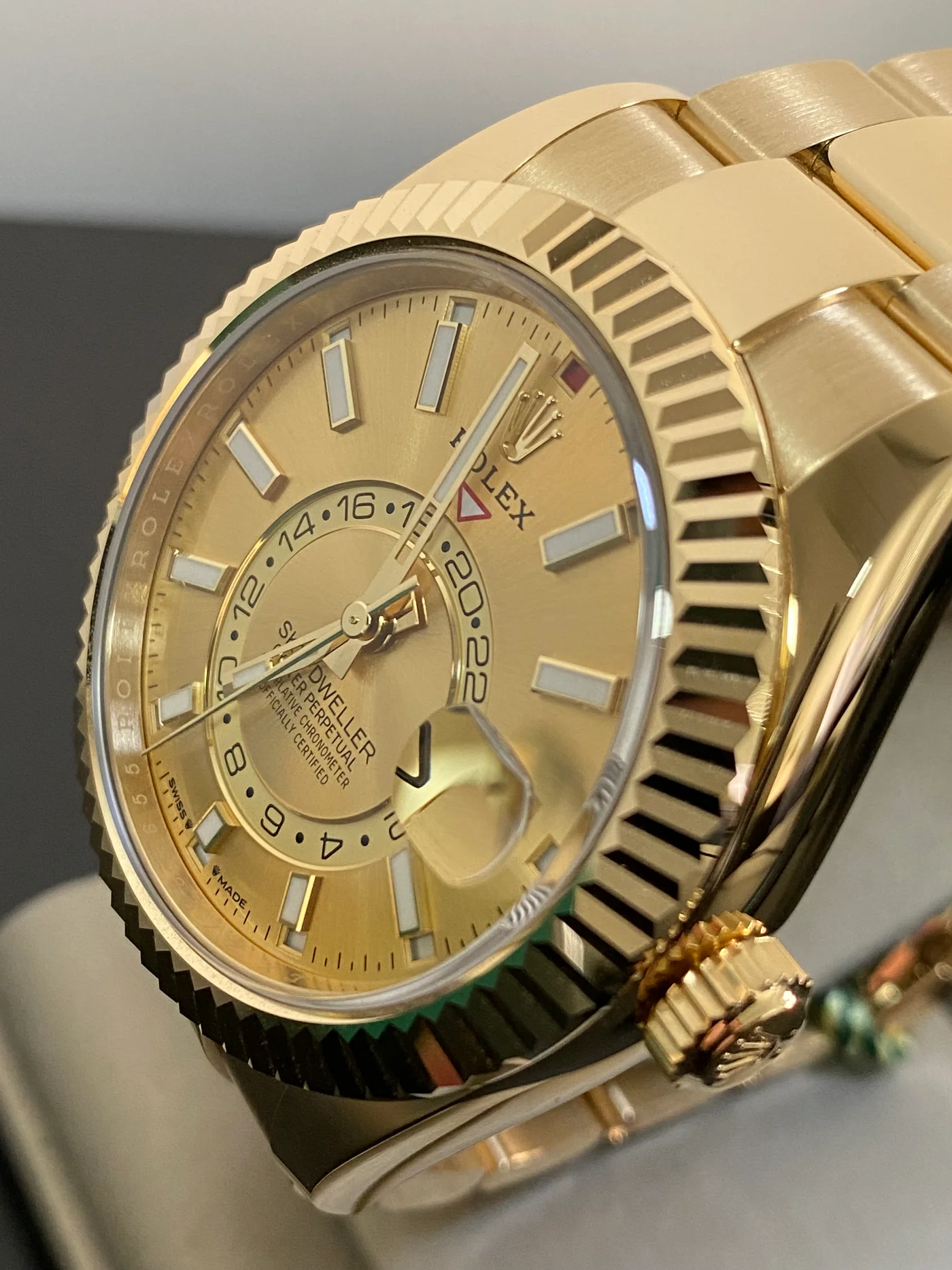Rolex Sky-Dweller 42 mm Champagne Dial 336938