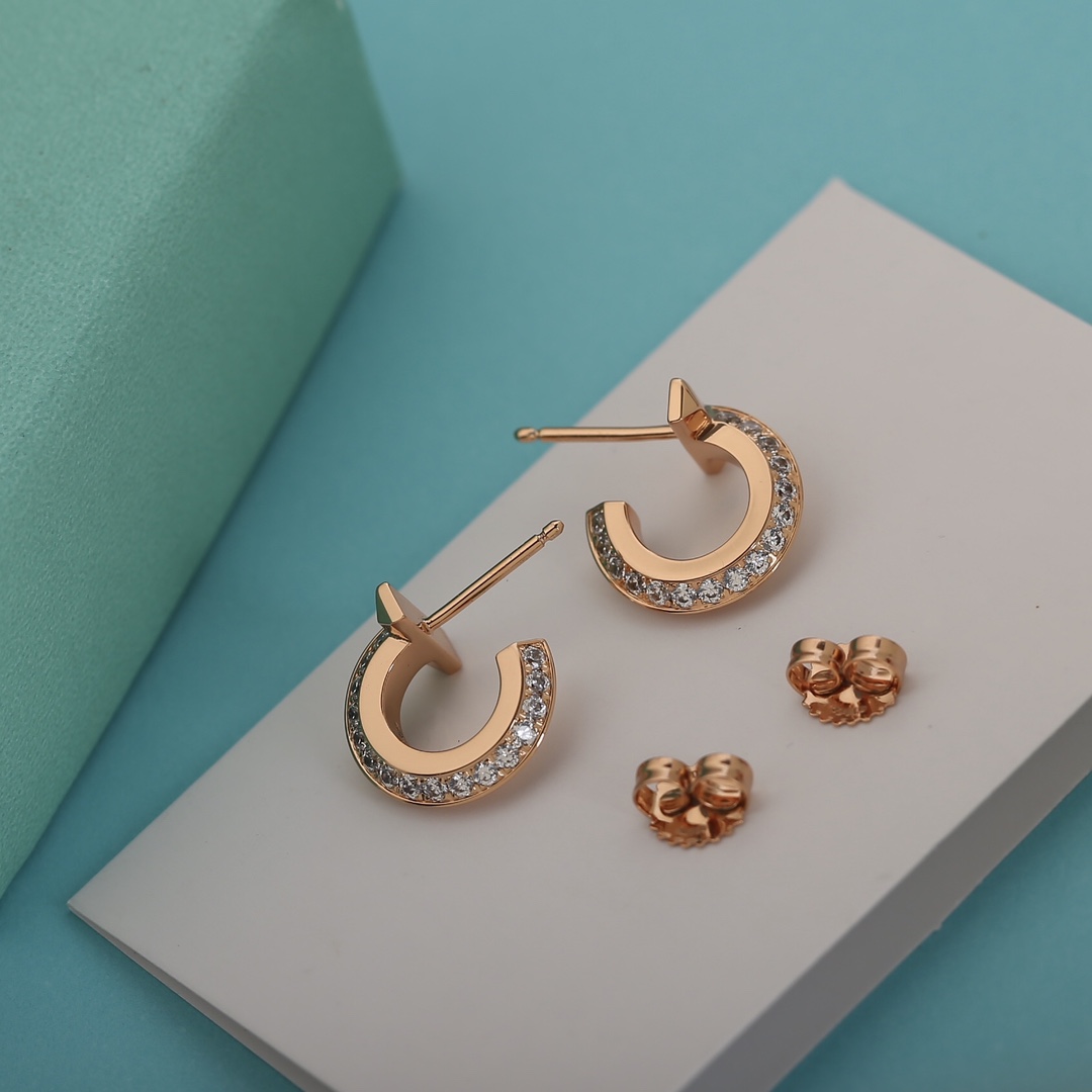 Tiff@ny T1 earrings in three colors