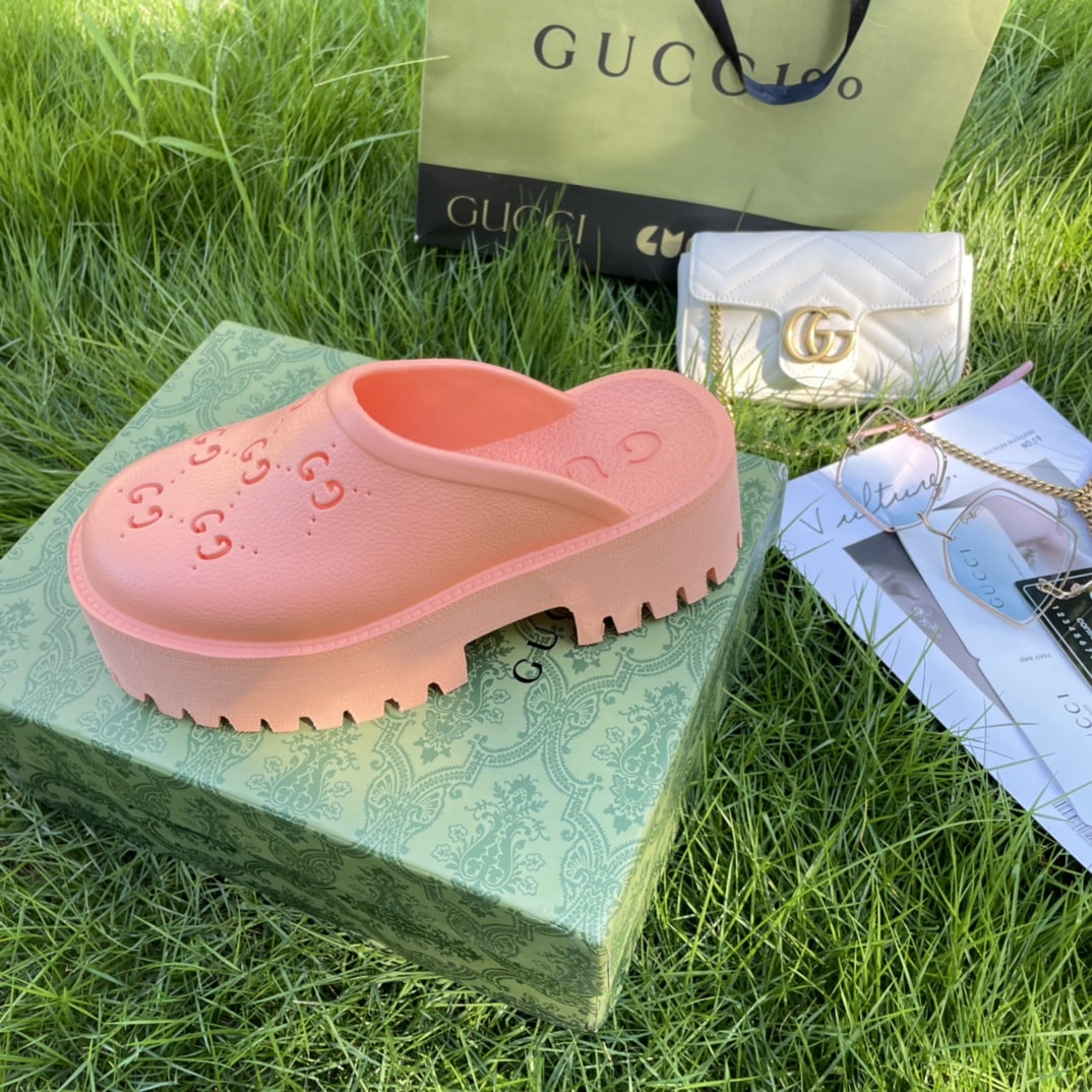 Gucci Men’S Slip On Sandal Pink Gg Rubber