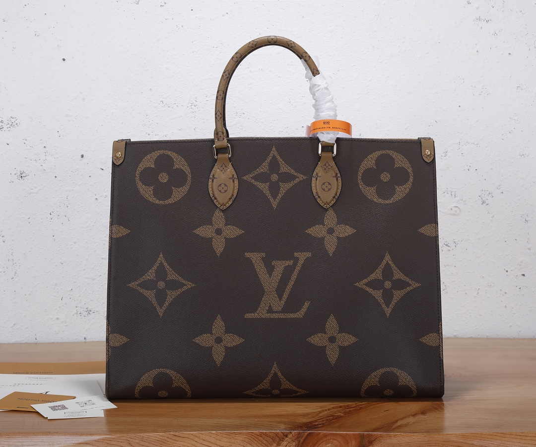 Louis Vuitton Onthego Gm Monogram Giant Canvas, Brown Monogram M45320 41cm