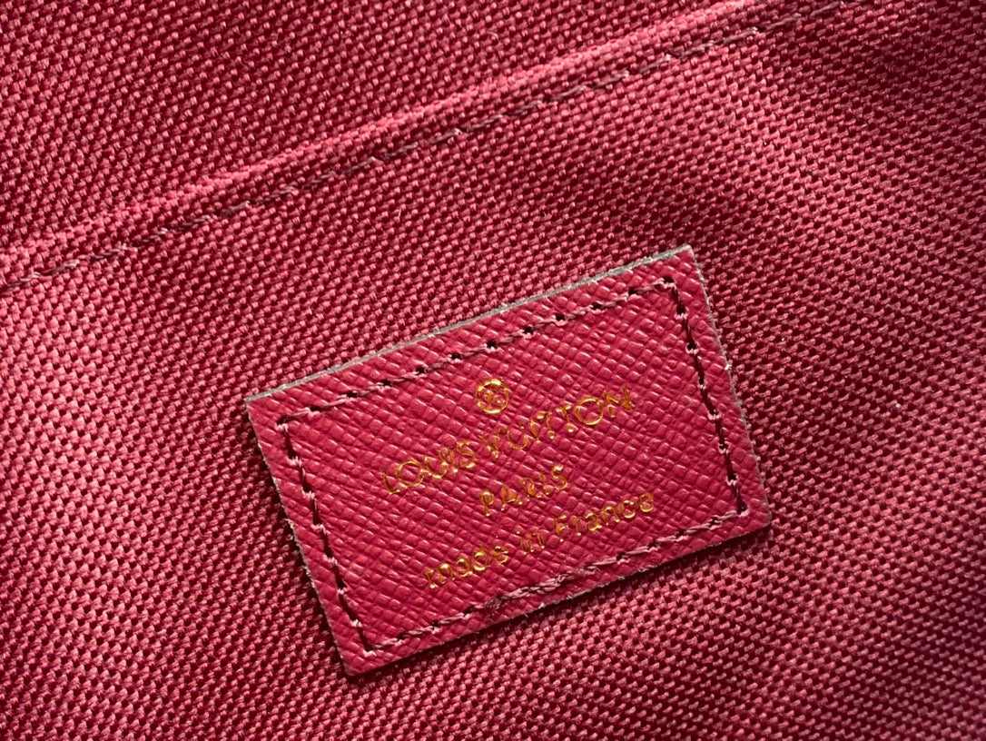 Louis Vuitton Pochette F Licie Wine Red 21Cm