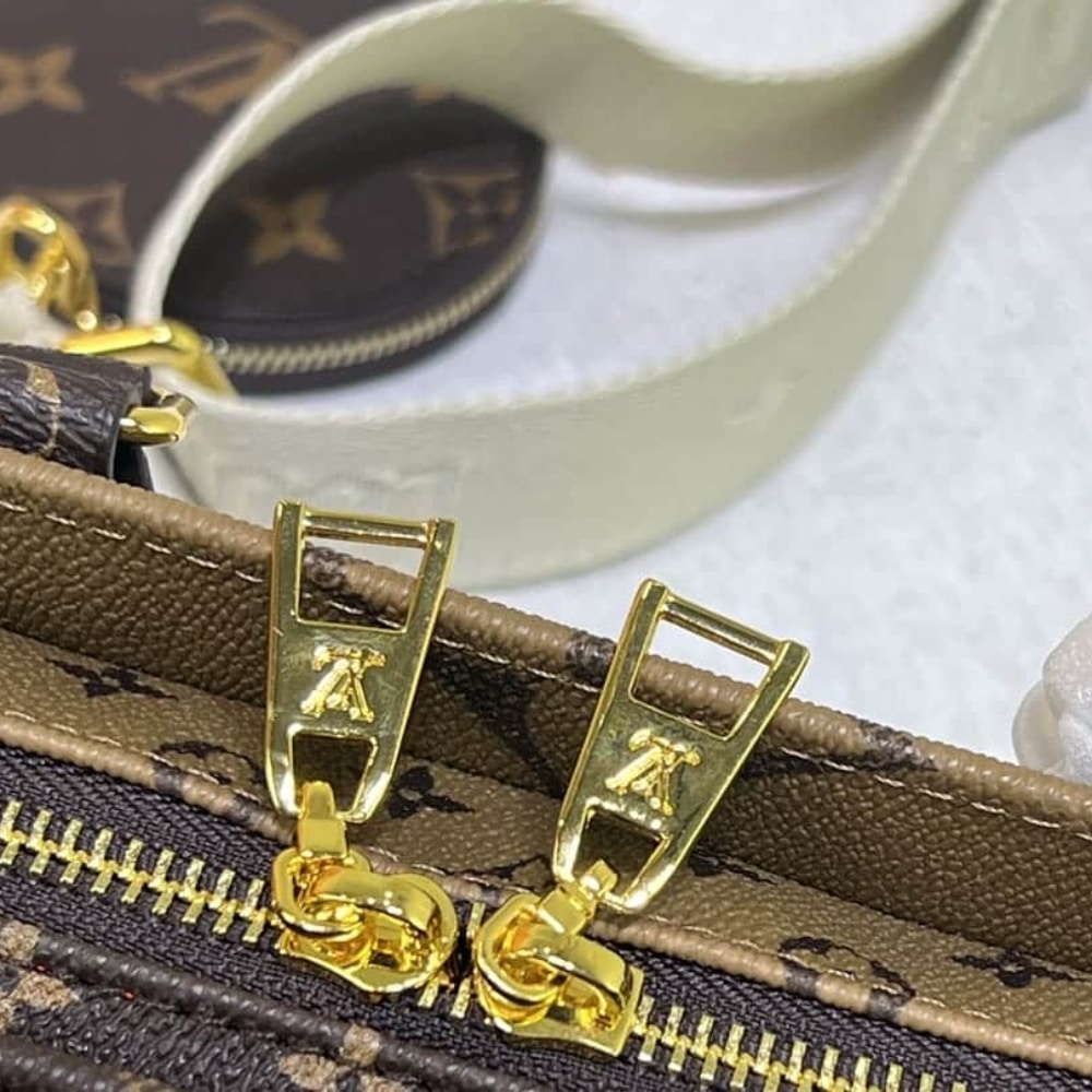 Louis Vuitton Onthego East West Giant Monogram 25Cm M46653