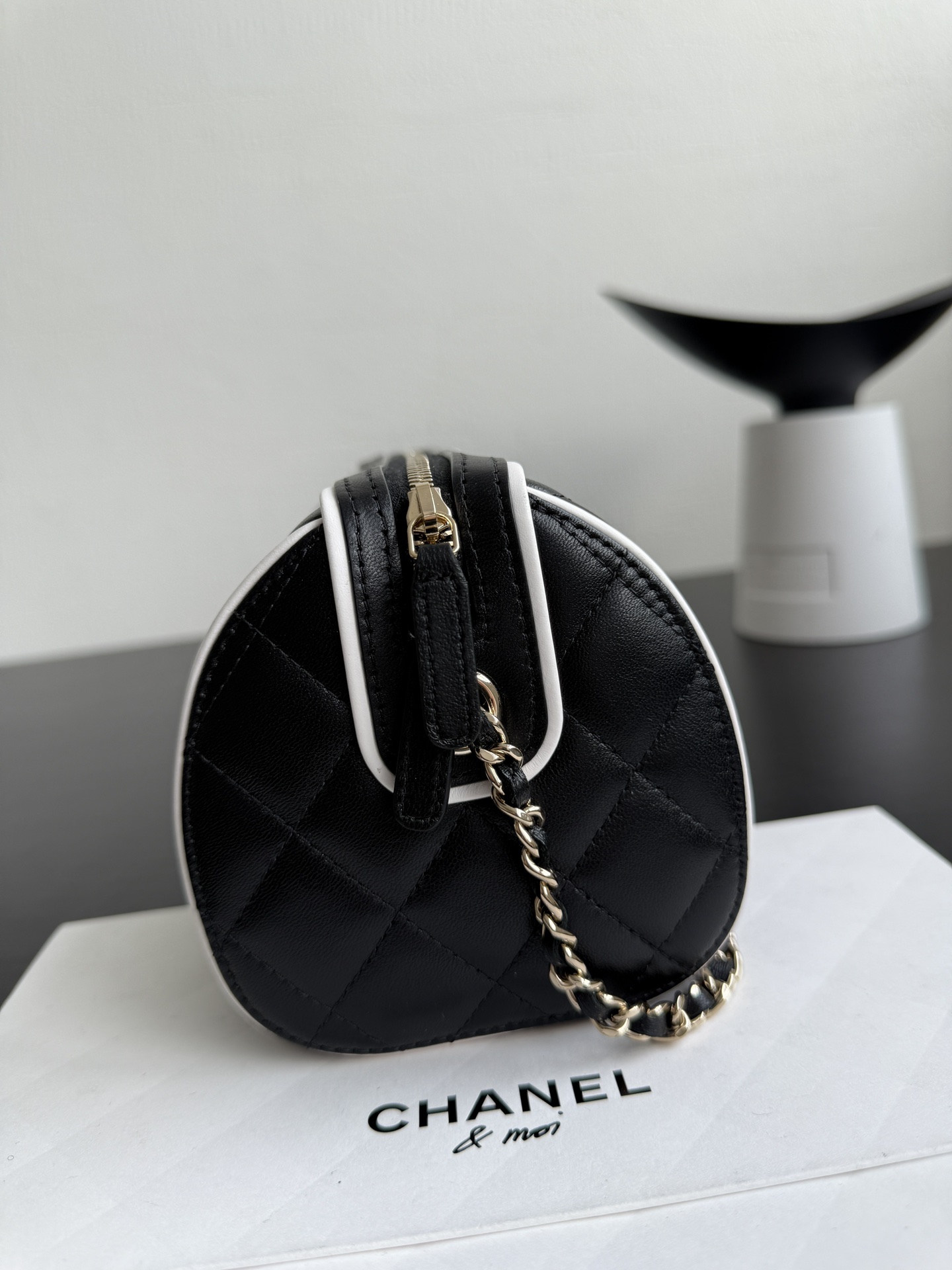 Chanel Spring Summer 2025 Pre-collection Clutch With Chain Lambskin Black 18.5cm/ 7.3inches