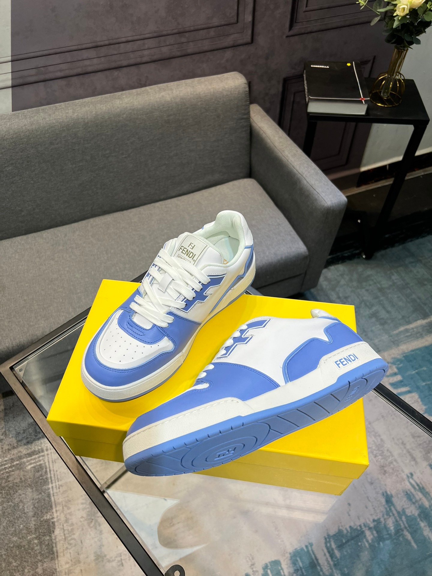 FENDI CASUAL SNEAKERS