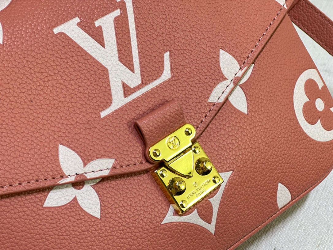 Louis Vuitton Pochette Metis Dark Pink 25Cm