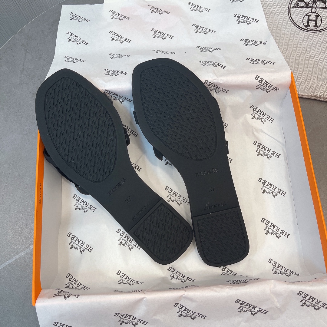 Hermes Aloha Sandal Black H201157Z 02350