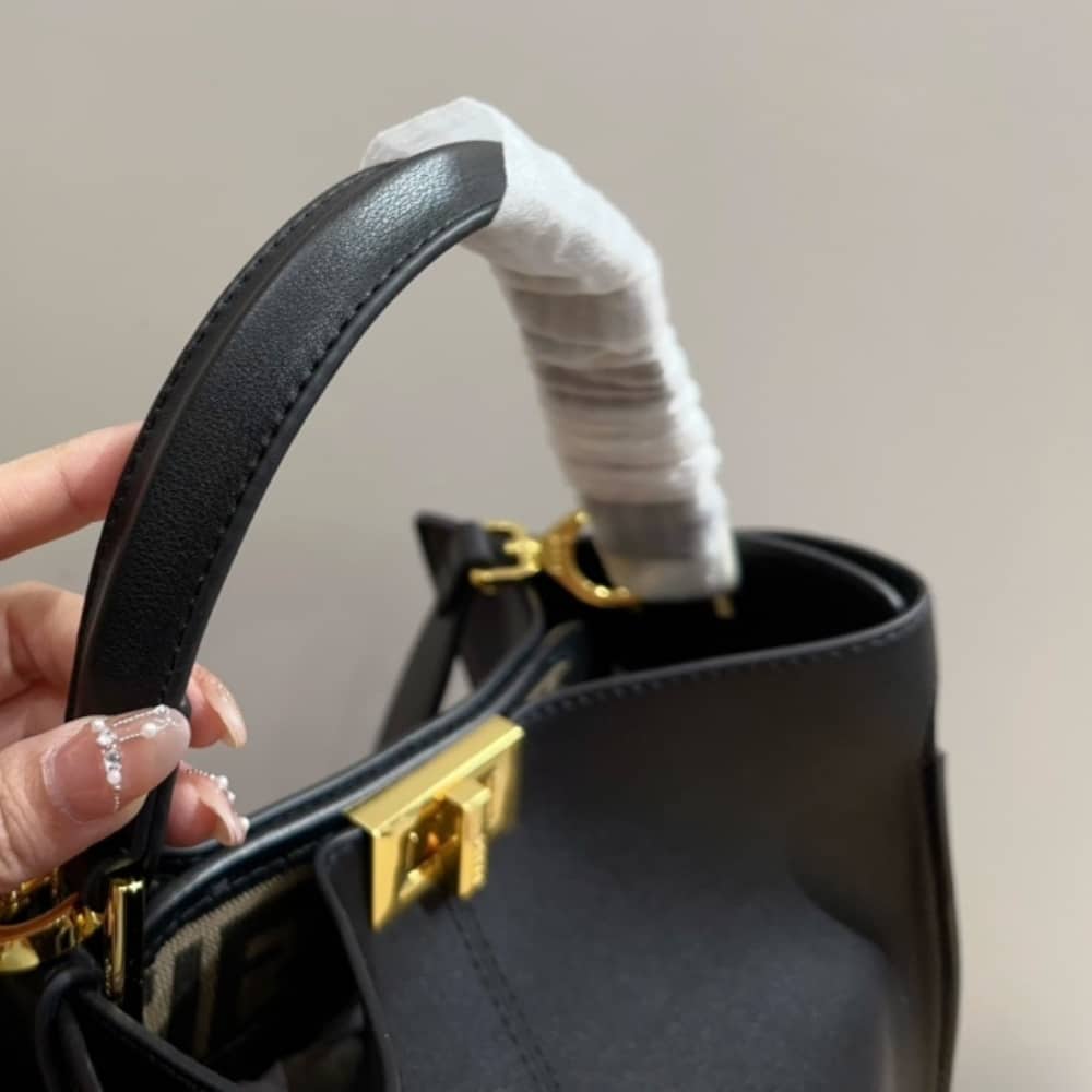 Fendi Peekaboo X Lite Medium Black 29Cm