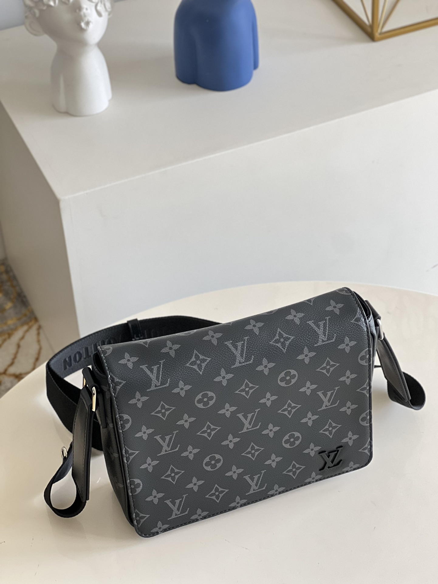LV-M46255 District PM