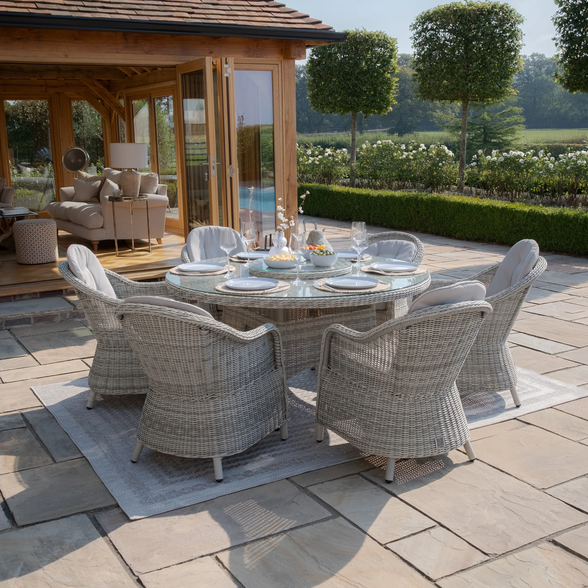 Oxford 6 Seat Round Dining Set