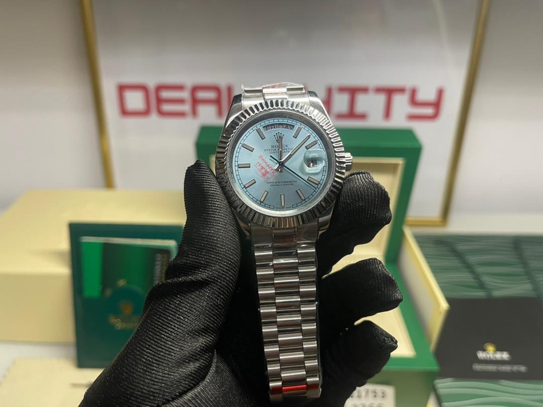 Rolex Day-Date 40 mm Ice blue Dial 228236