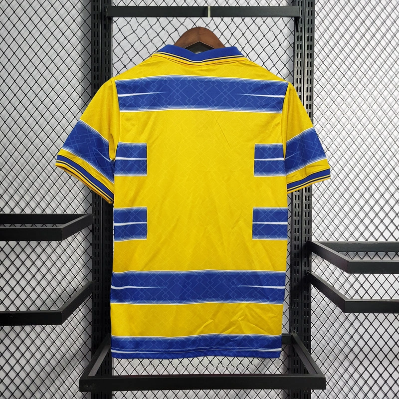 retro 1998-99 Parma Home football jersey