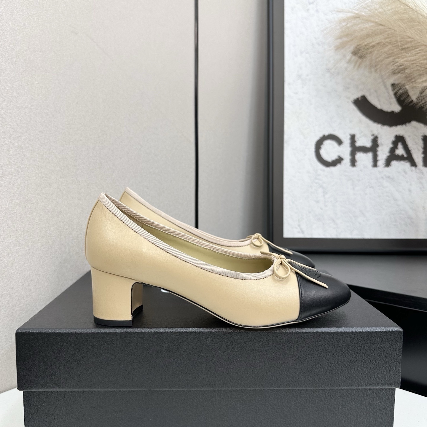 Chanel CC Cap Toe Mid Heel Pumps Beige/Black – Heel 4.5cm