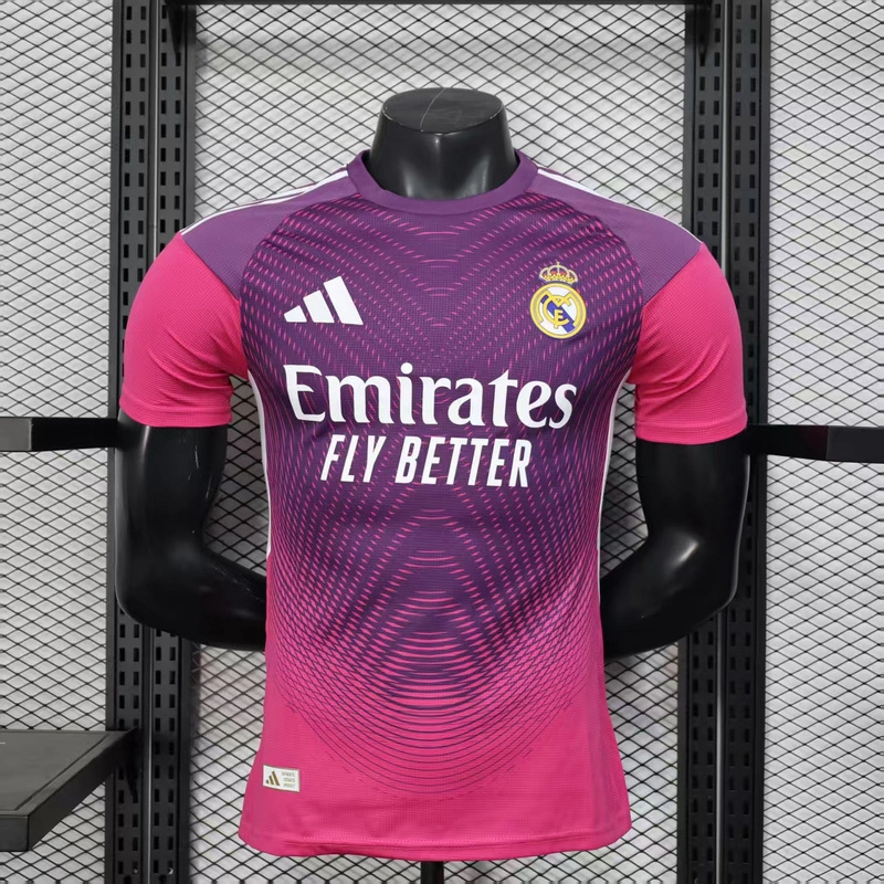 Player 2025-26 Real Madrid goalkeeper Football jersey