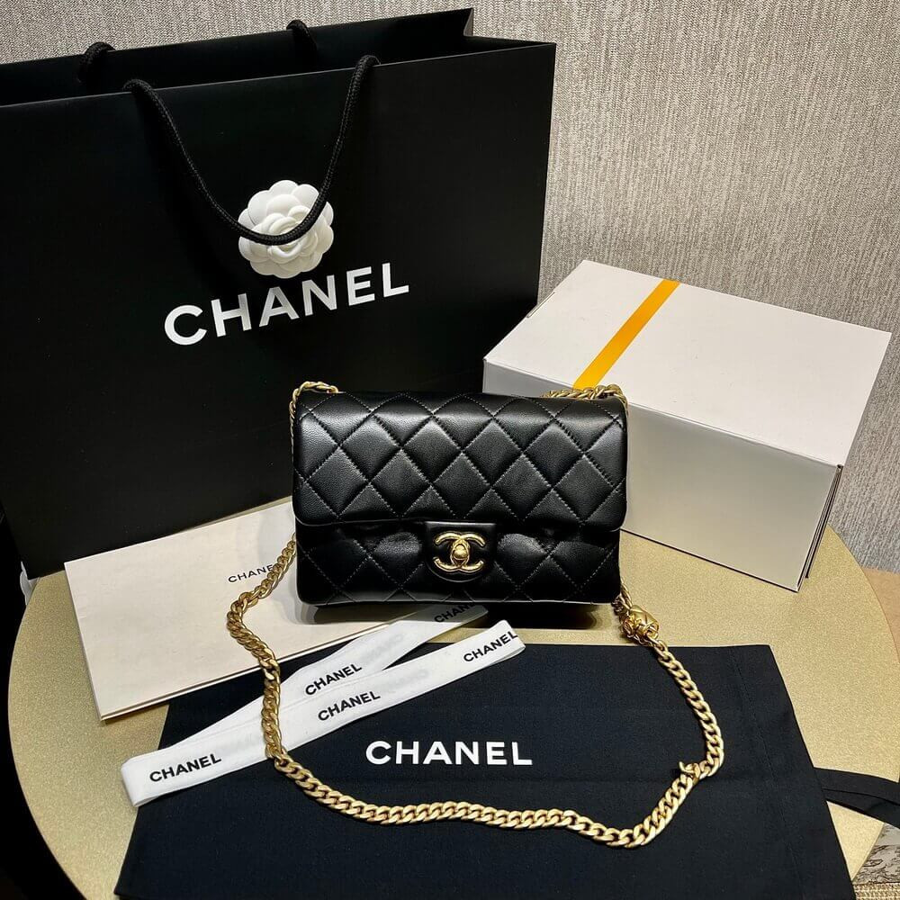 Chanel 22K Gold Pillar Adjustable Chain Flap Bag 22cm