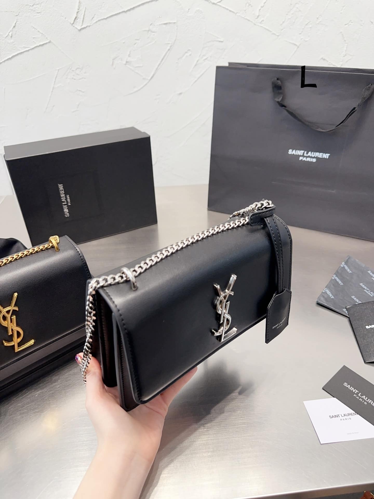 Saint Laurent Sunset Medium Chain Bag In Smooth Leather 22Cm