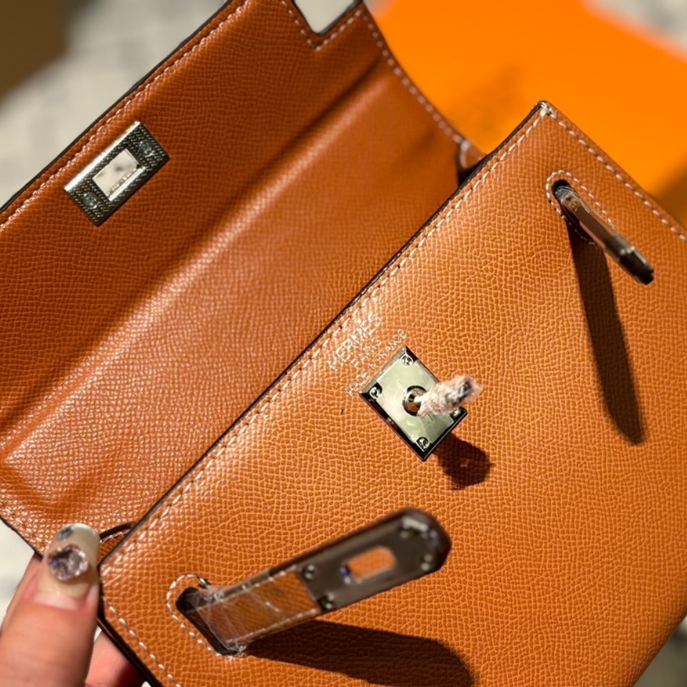 Hermès Mini Kelly Epsom Silver Buckle Brown 20Cm