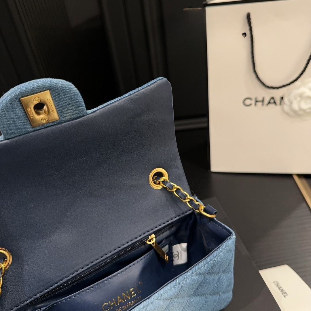 Chanel Classic Handbag Washed Denim And Gold Tone Metal Blue 19Cm A01112 B16747 Nx158