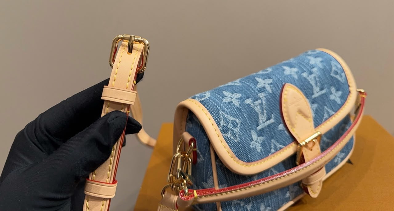 Louis Vuitton Diane Nano Bag Blue Denim 19cm M27700