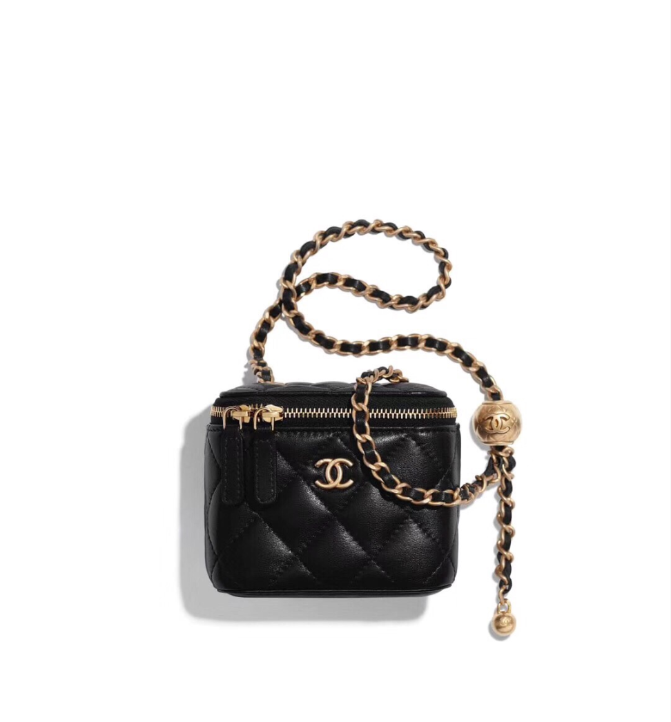 𝐂𝐡𝐚𝐧𝐞𝐥 Mini Pearl Ball Clutch