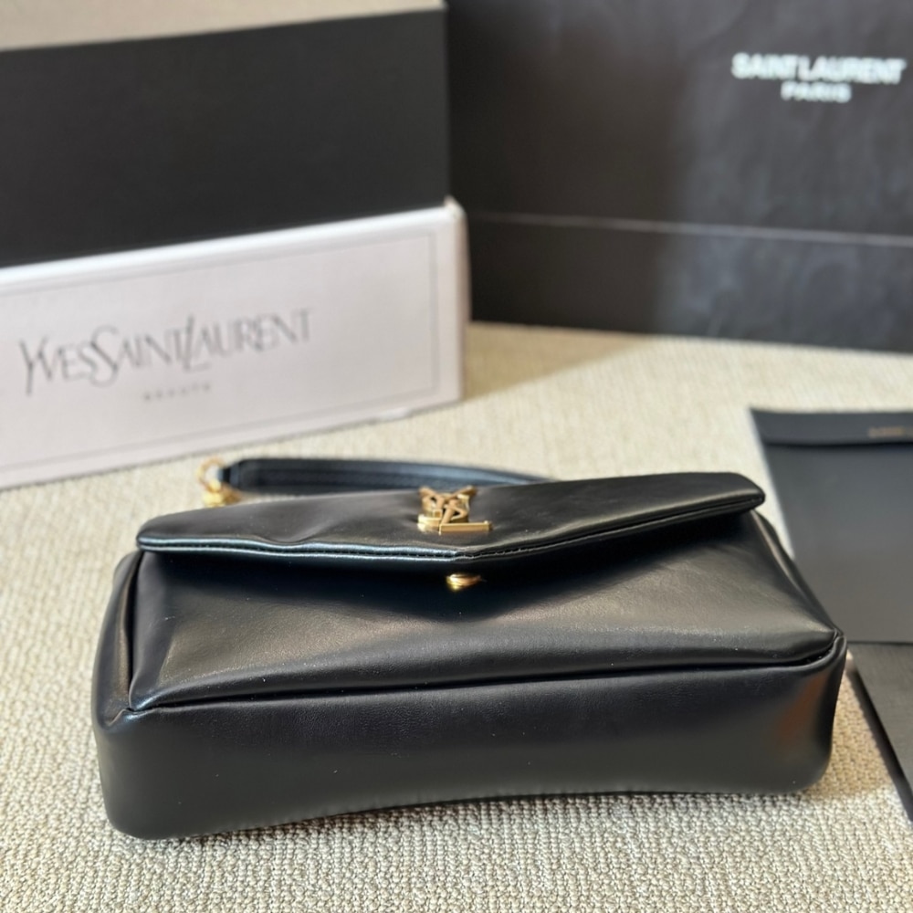 Saint Laurent Calypso Small In Plunged Black 27Cm 734153Aacqo1000