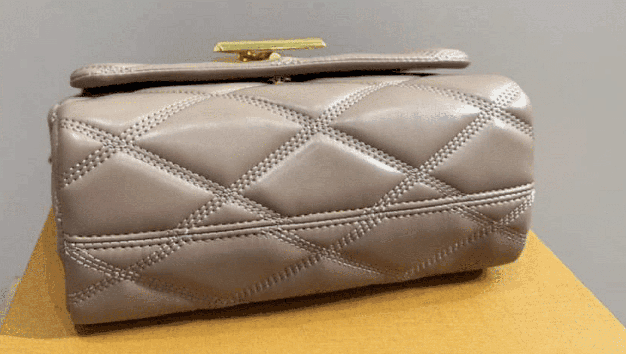 Louis Vuitton Go 14 Gm Beige 22Cm M23689