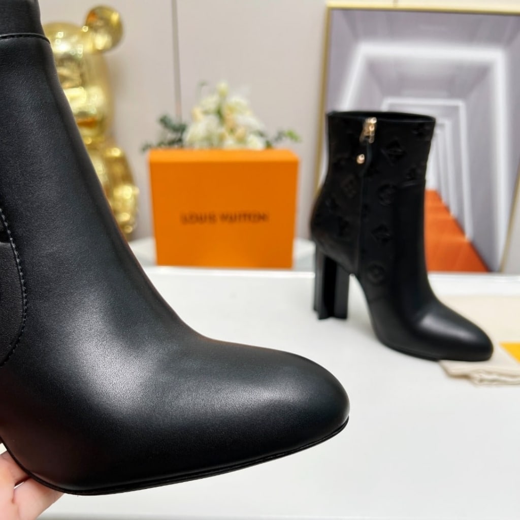 Louis Vuitton Silhouette Ankle Boot Black 1Abp9J