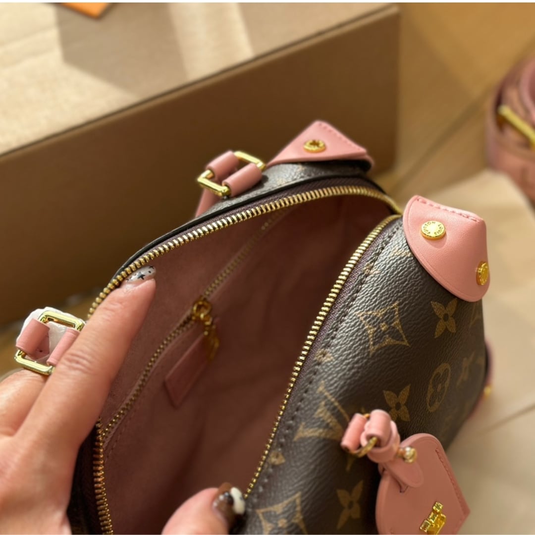 Louis Vuitton Peptite Malle Souple Peach 20Cm M45531