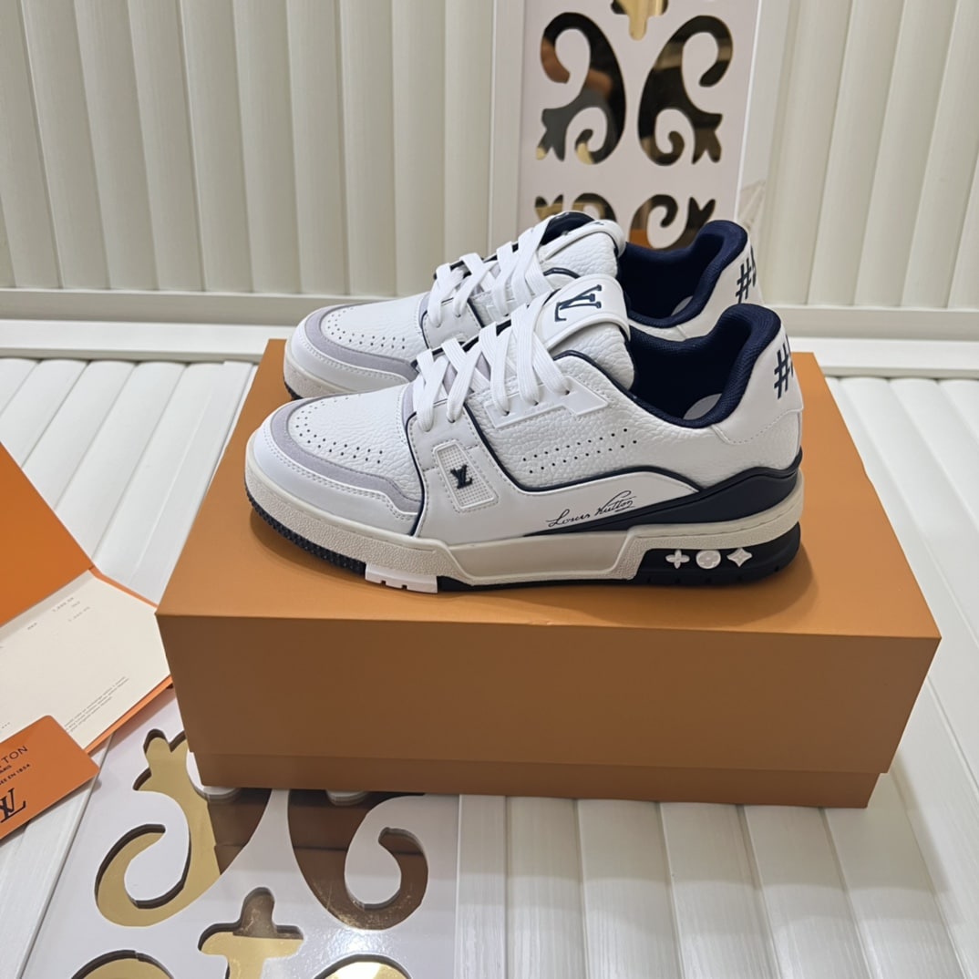 LOUIS VUITTON MEN’S SNEAKER LV TRAINER SIGNATURE MARINE BLUE