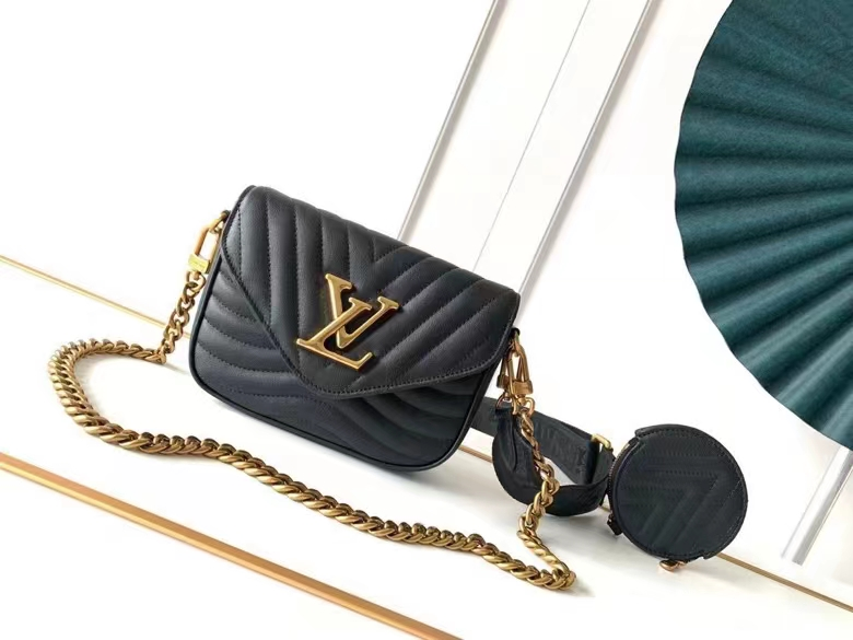 Louis Vuitton New Wave Multi Pochette 19Cm Black