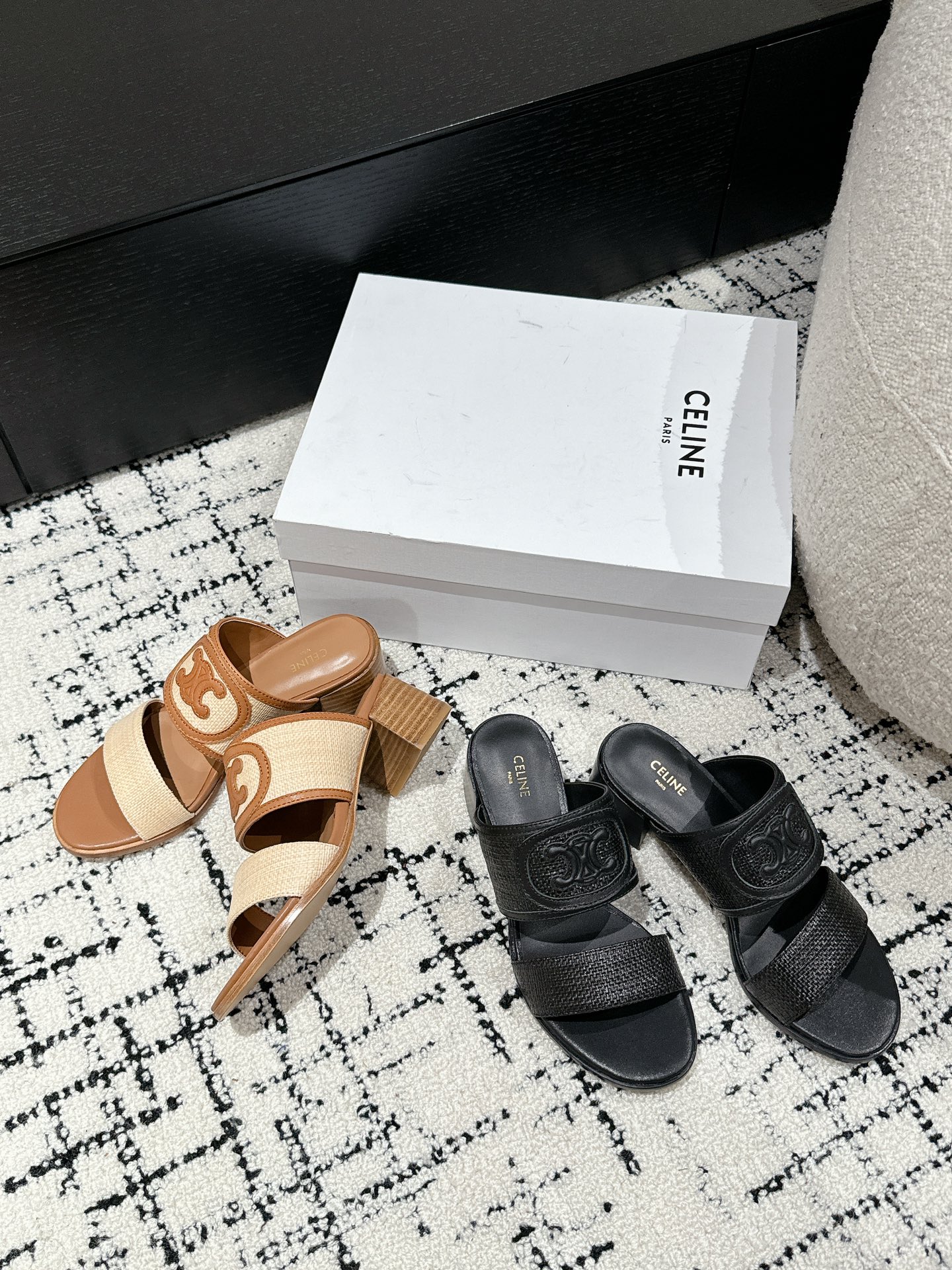 CELINE Flat Logo Slide Sanda