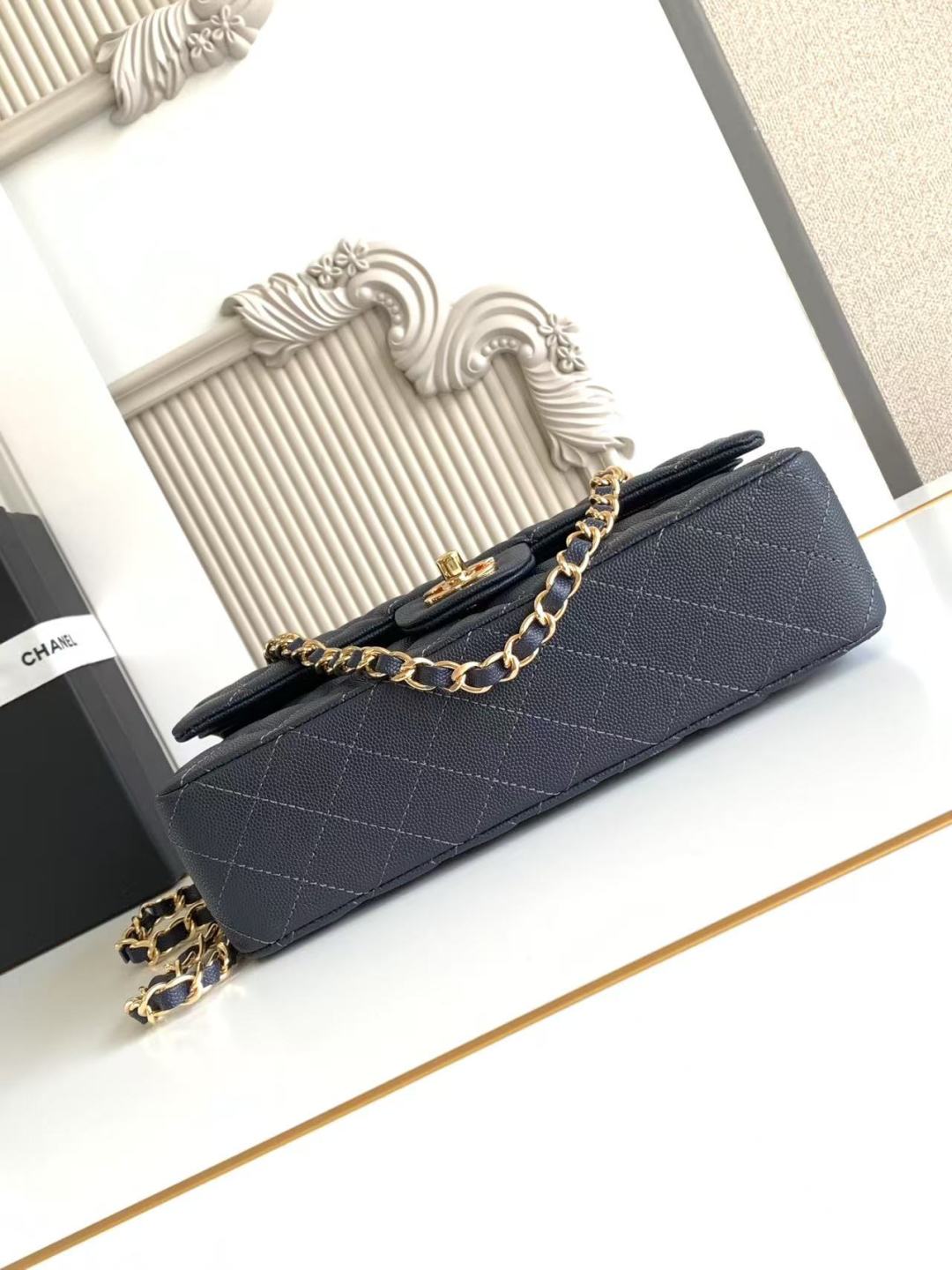 Chanel Classic Flap Bag 25 cm Navy Blue Gold-Tone Hardware A01112