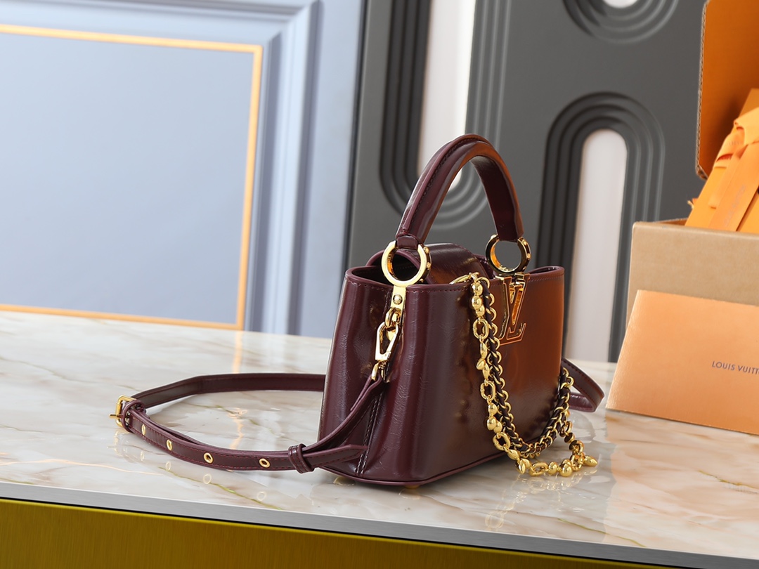 Capucines East-West Mini-26.5cm