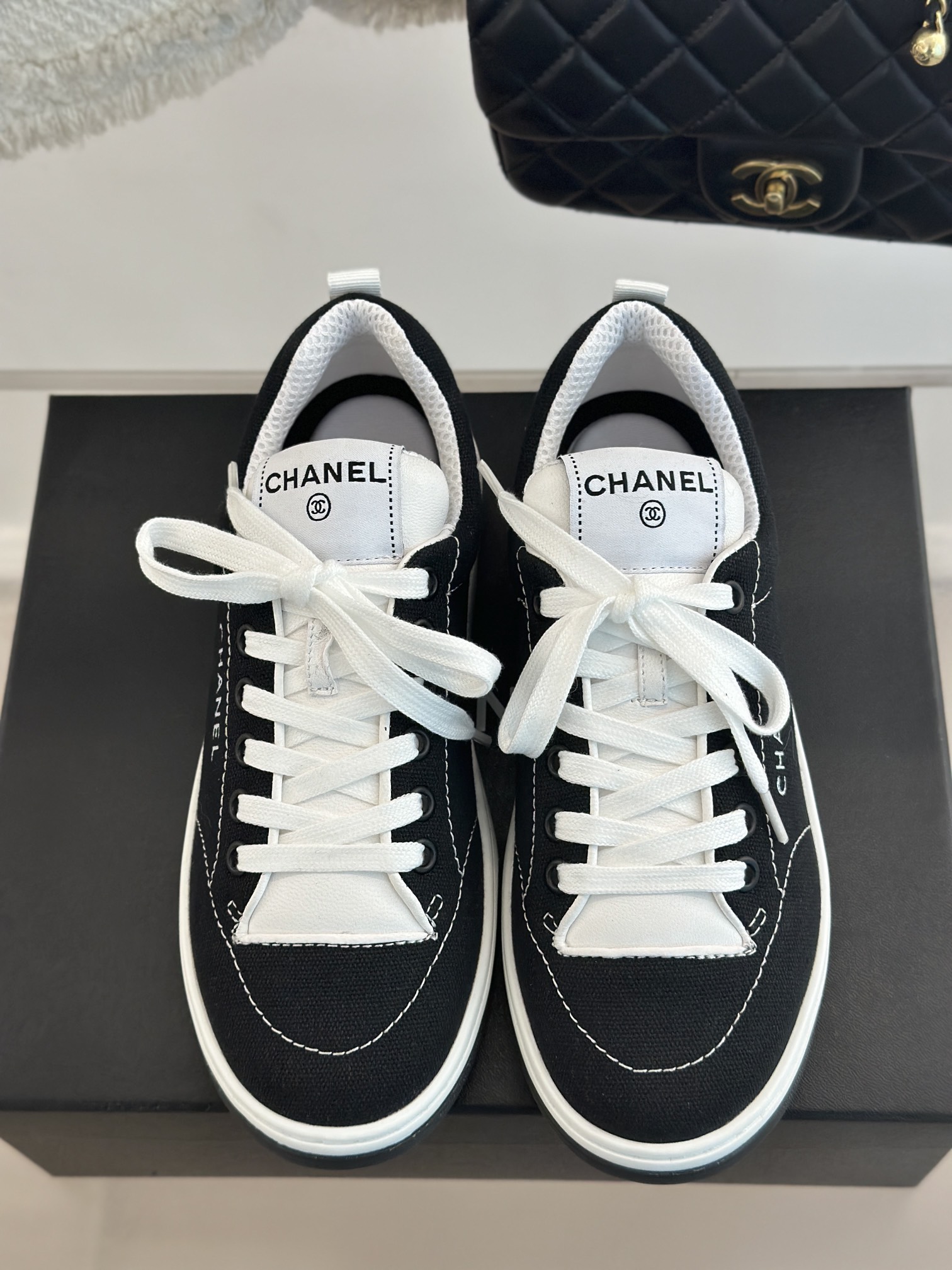 CHANEL Casual Cruise 2024/25 Sneakers