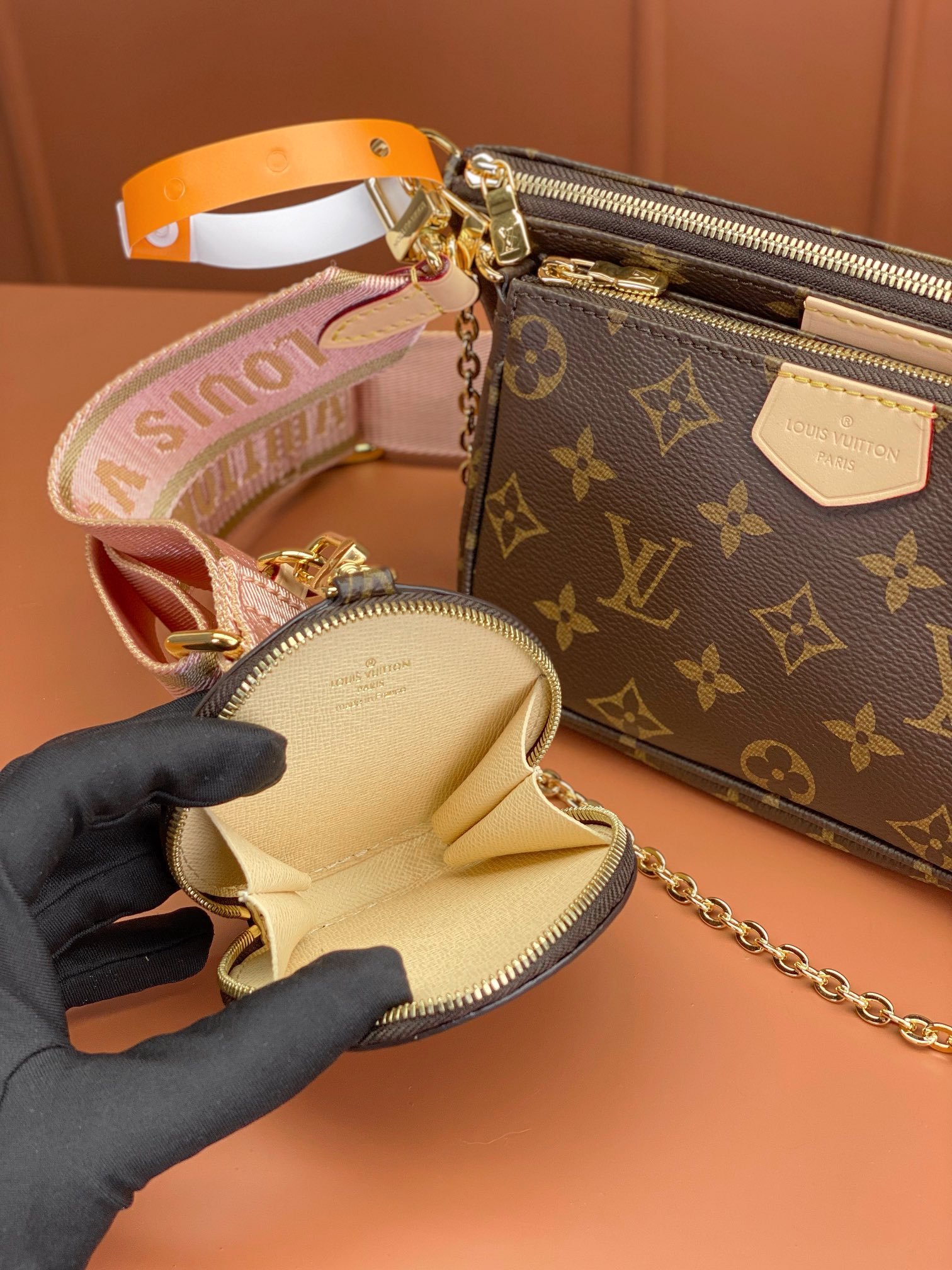 Louis Vuitton Multi Pochette Accessoires Pink 24Cm M44840