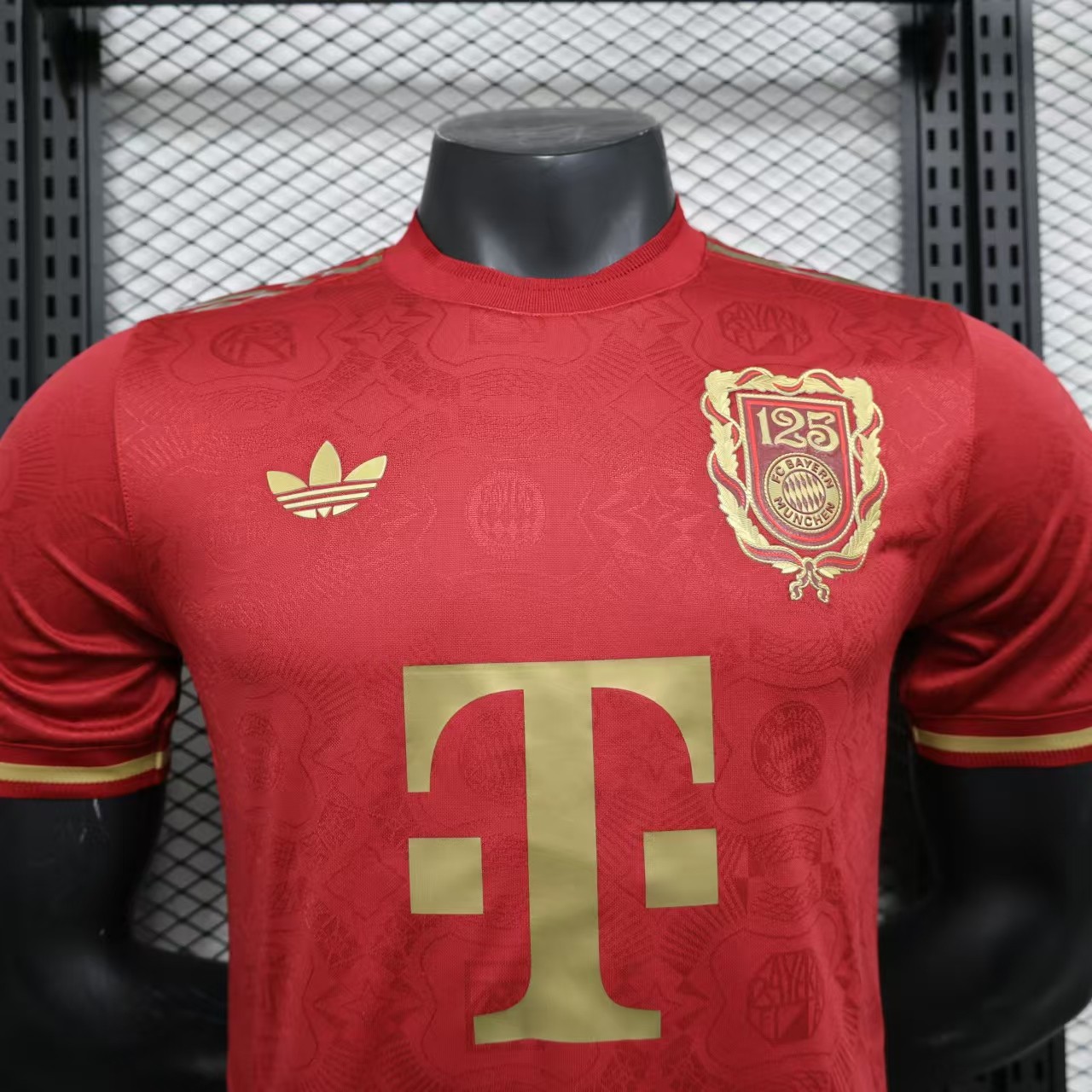 2025/2026 Player Version Bayern Munich 125th Anniversary Red Edition Football Shirt 1:1 Thai Quality