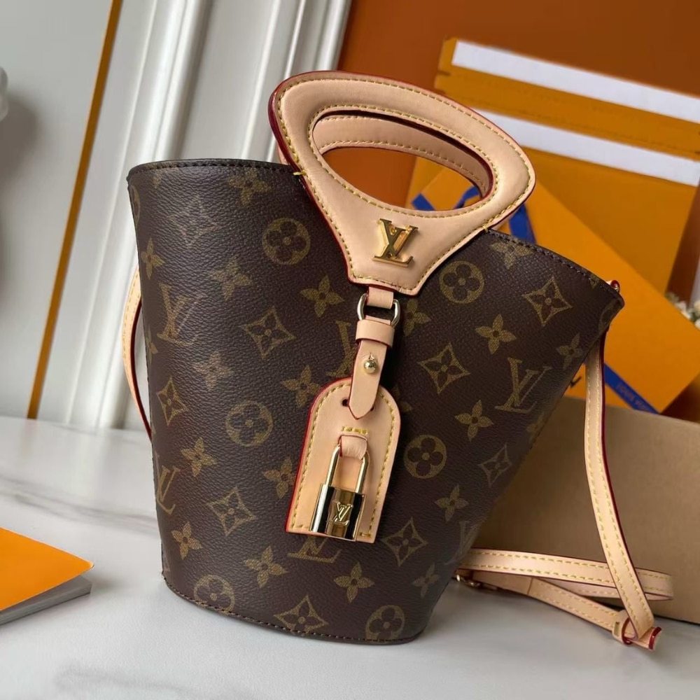 Louis Vuitton Rivage BB 18Cm M14680