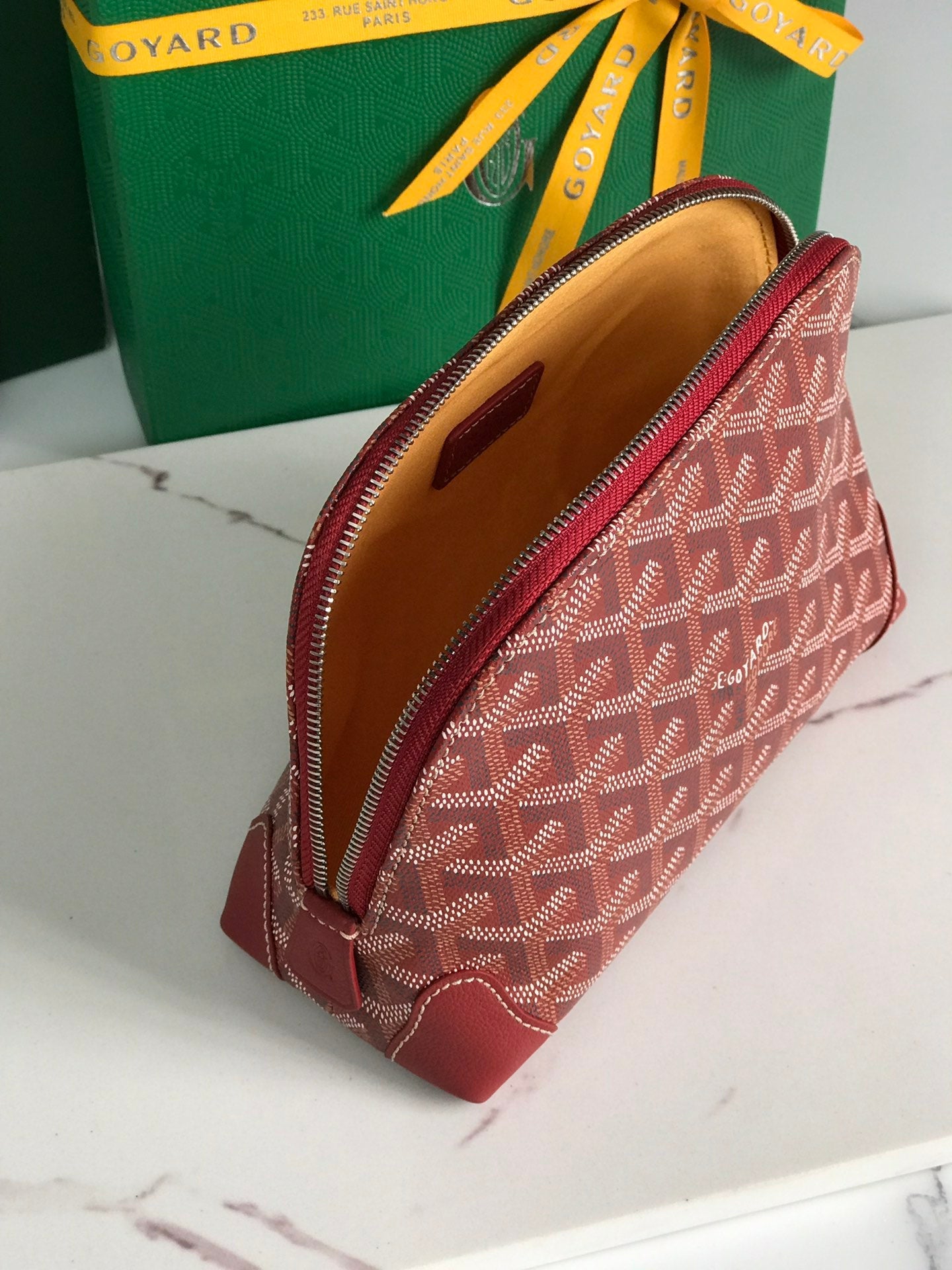 Goyard Vendôme Cosmetic Pouch 17 Cm Classic Red Goyardine Canvas And Calfskin Trim