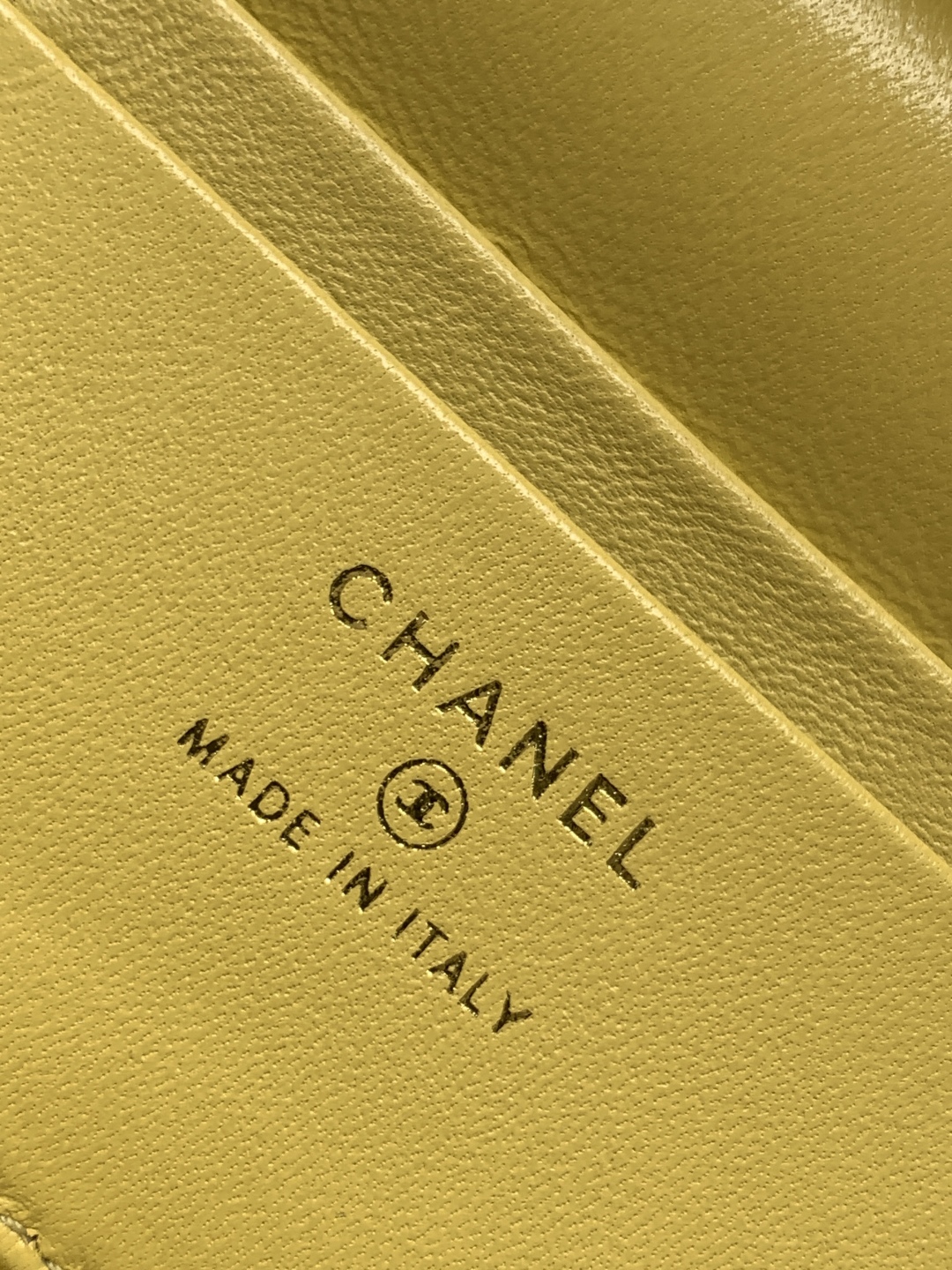 Chanel 25C Vanity Case Yellow 20cm